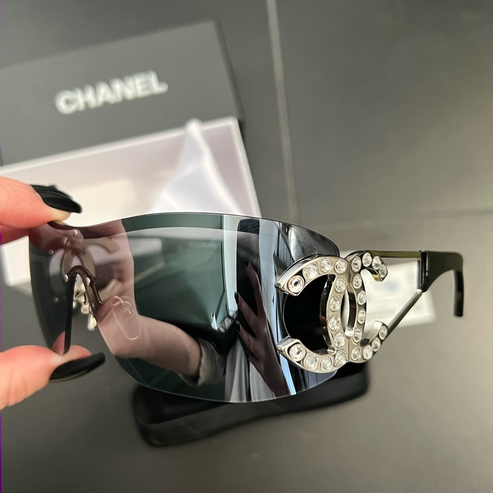 CHANEL vintage shield sunglasses